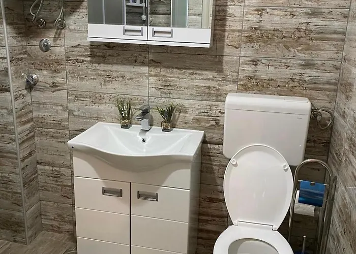 Happy 2 كراغوييفاك